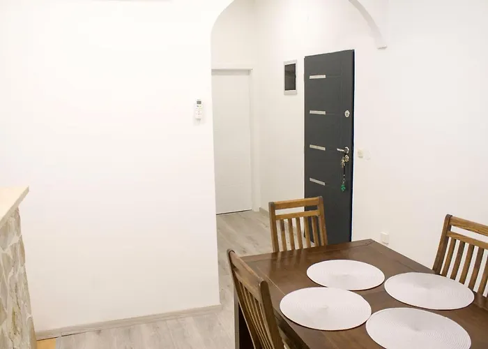 White Orchid * Пула