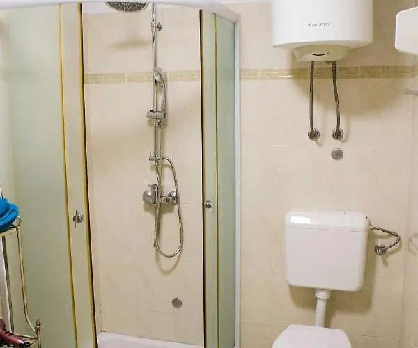 White Orchid * Пула