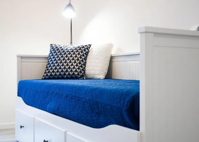 Apartment White Orchid *